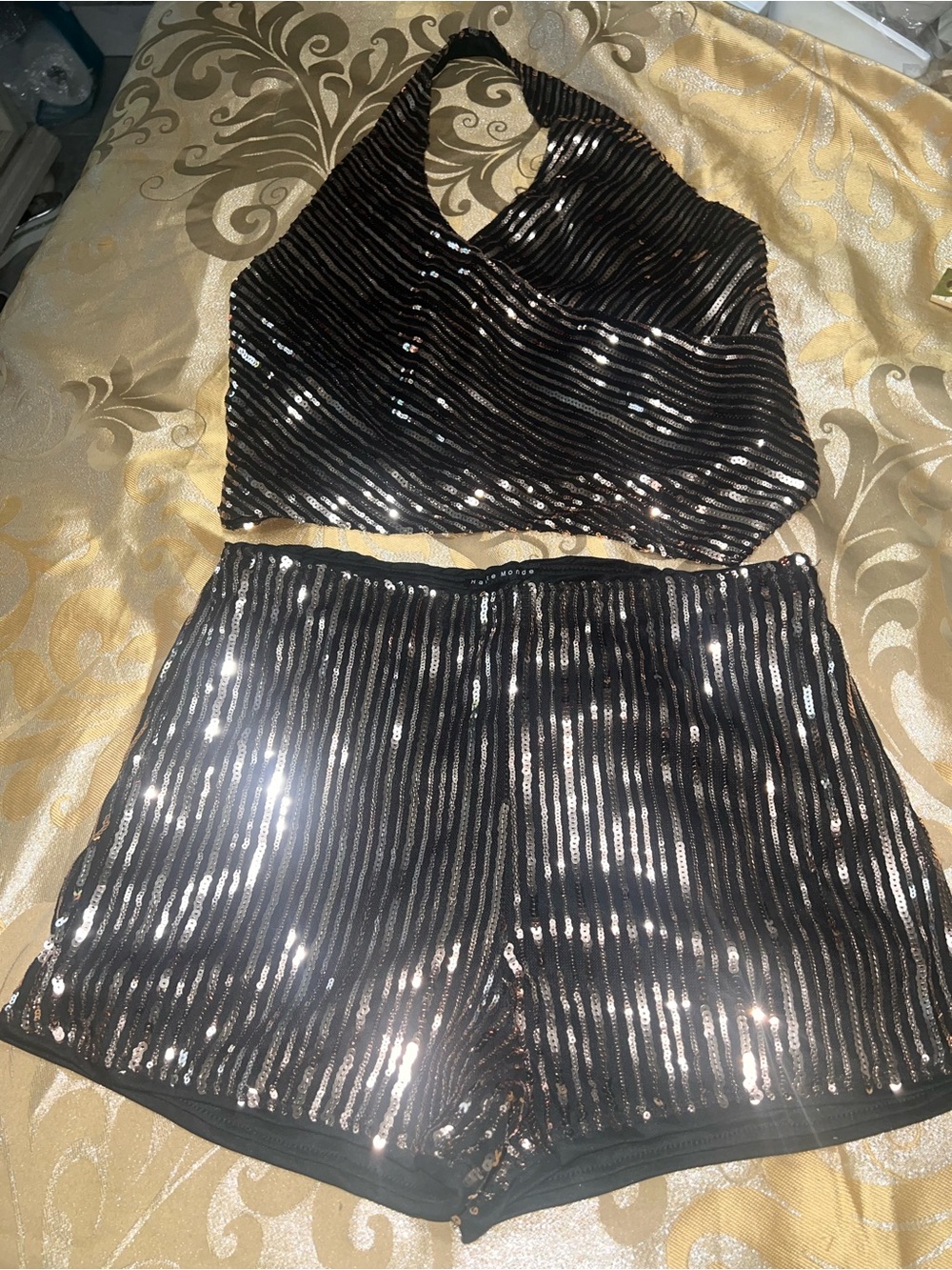 NWOT Haute Monde Black Sequin 2-Piece Set Halter Top & Shorts Large